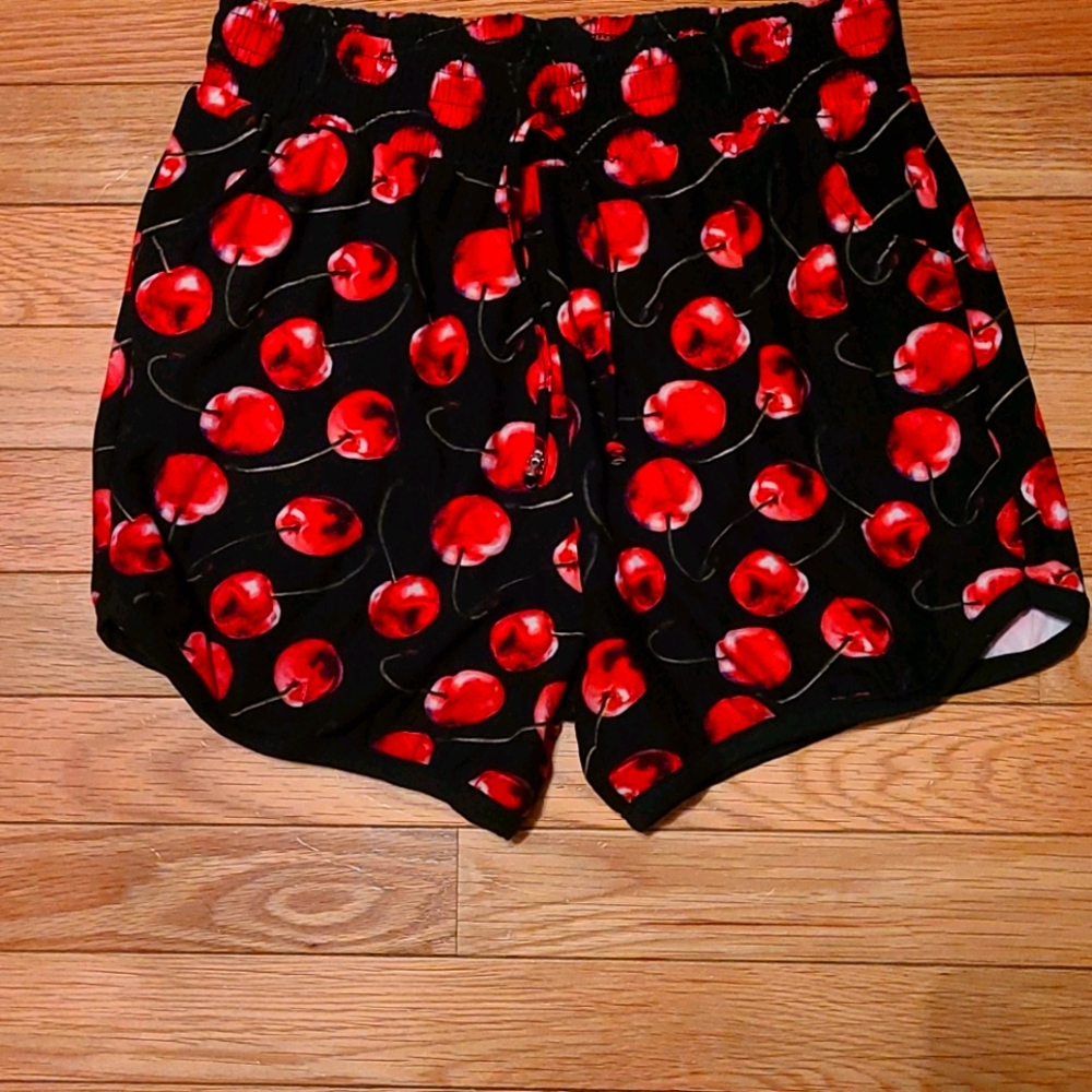 Bogo🦊Cherry shorts